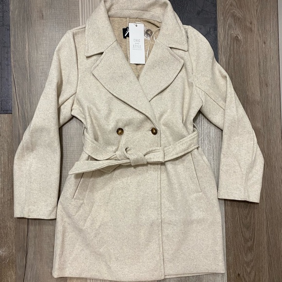 Ivory jacket various sizes - Picture 3 of 6